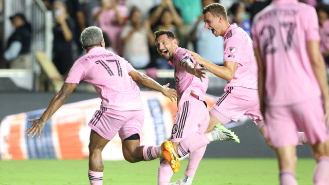 7, 迪巴拉任意球绝杀佛罗伦萨  